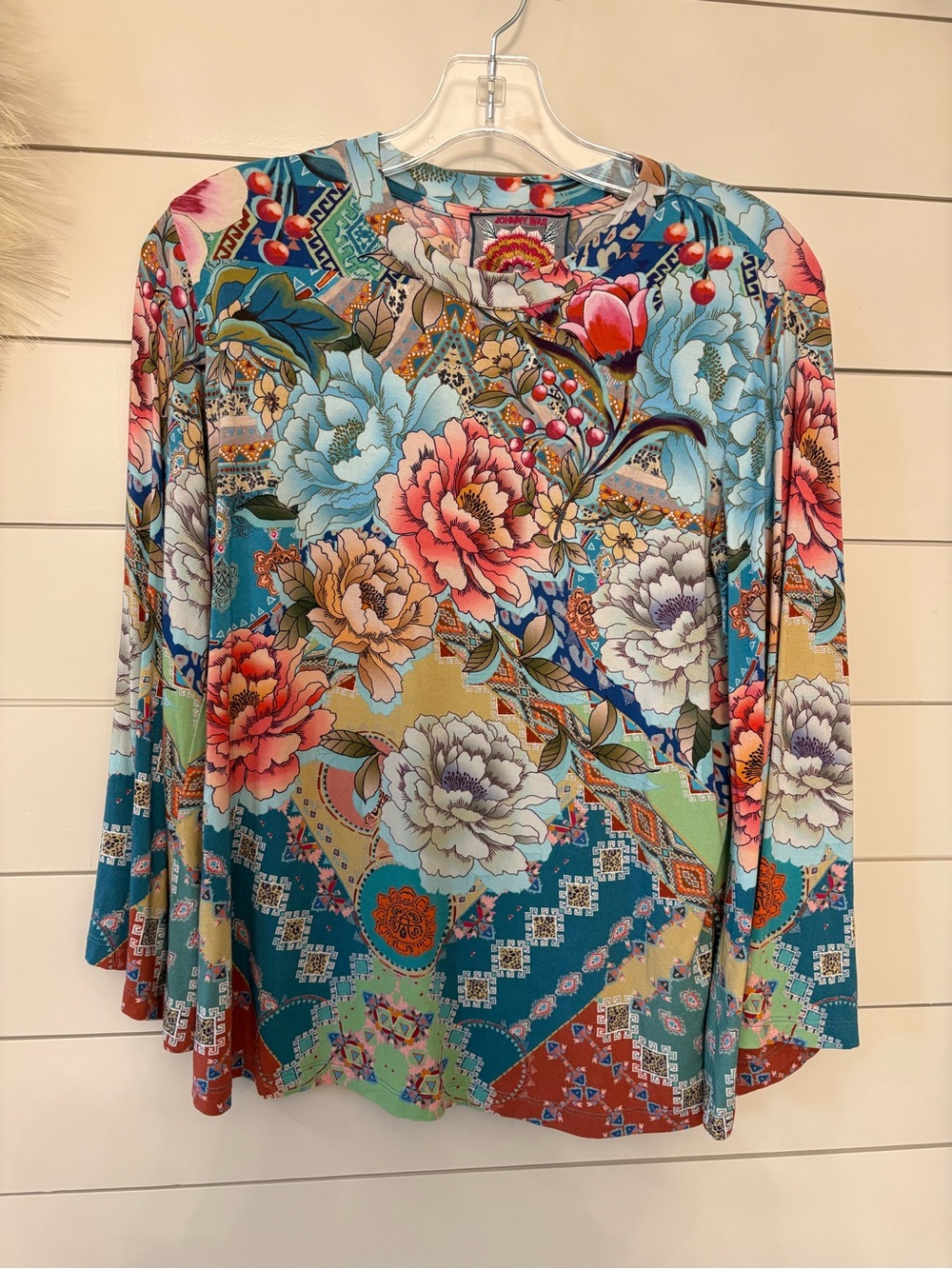 JOHNNY WAS Bamboo Viscose Patchwork Floral Bell Sleeve Top💐🌺